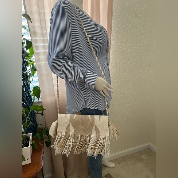 Classic Tan & White Bohemian Handwoven Shoulder Bag - Hippie Chic Fringe Bag - Picture 12 of 14